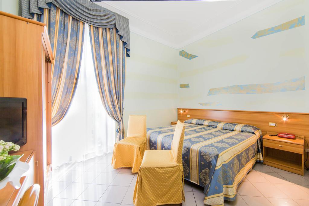 Hotel Londra Alessandria Exterior photo