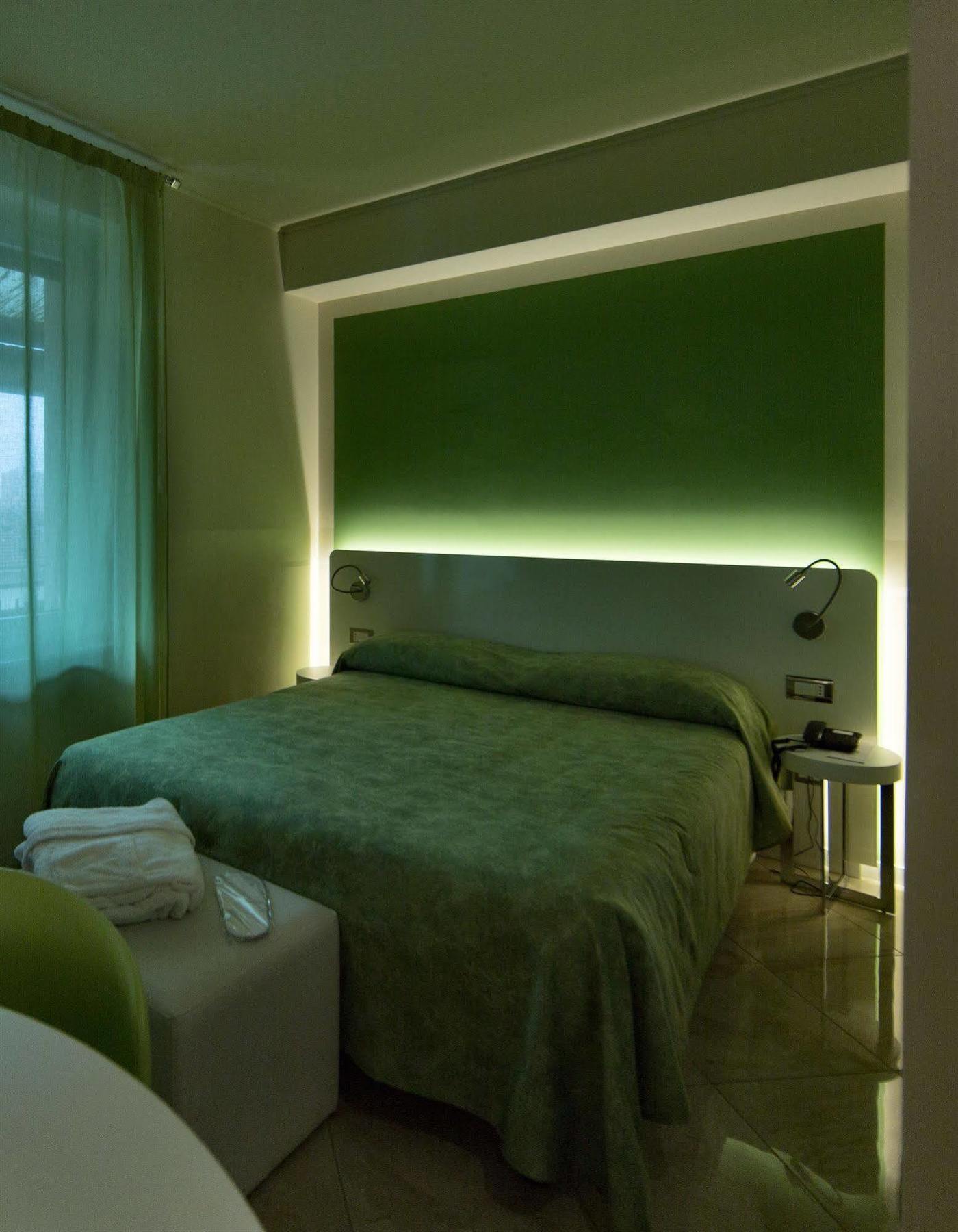 Hotel Londra Alessandria Exterior photo