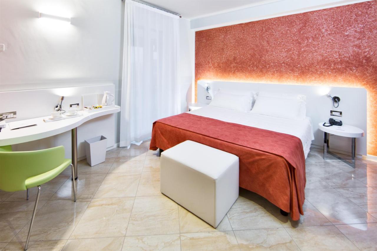 Hotel Londra Alessandria Exterior photo
